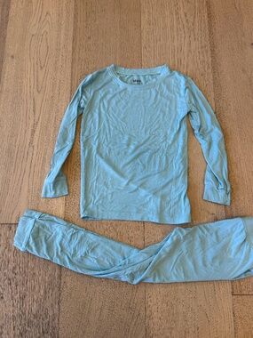 Blush Lotus Bamboo Pajama Set | Light Blue | Size 4T | GUC